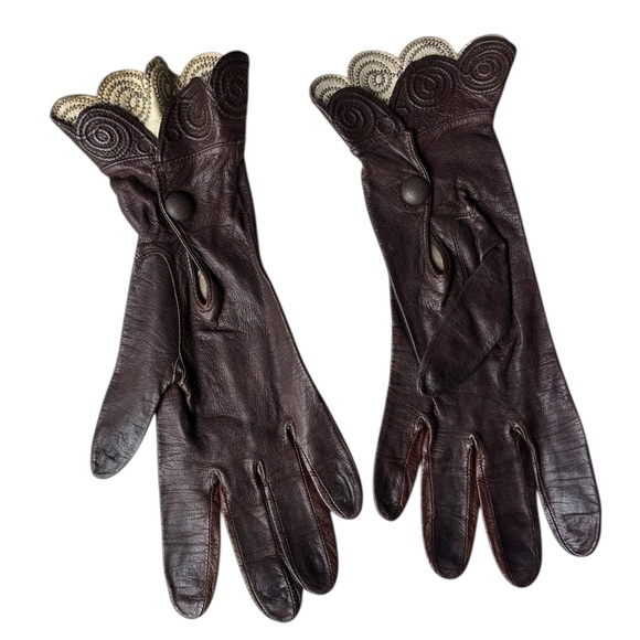 Elegant Vintage 70’s Brown Leather Gloves Scalloped Stitched Edge Snap Wrist - Picture 3 of 8